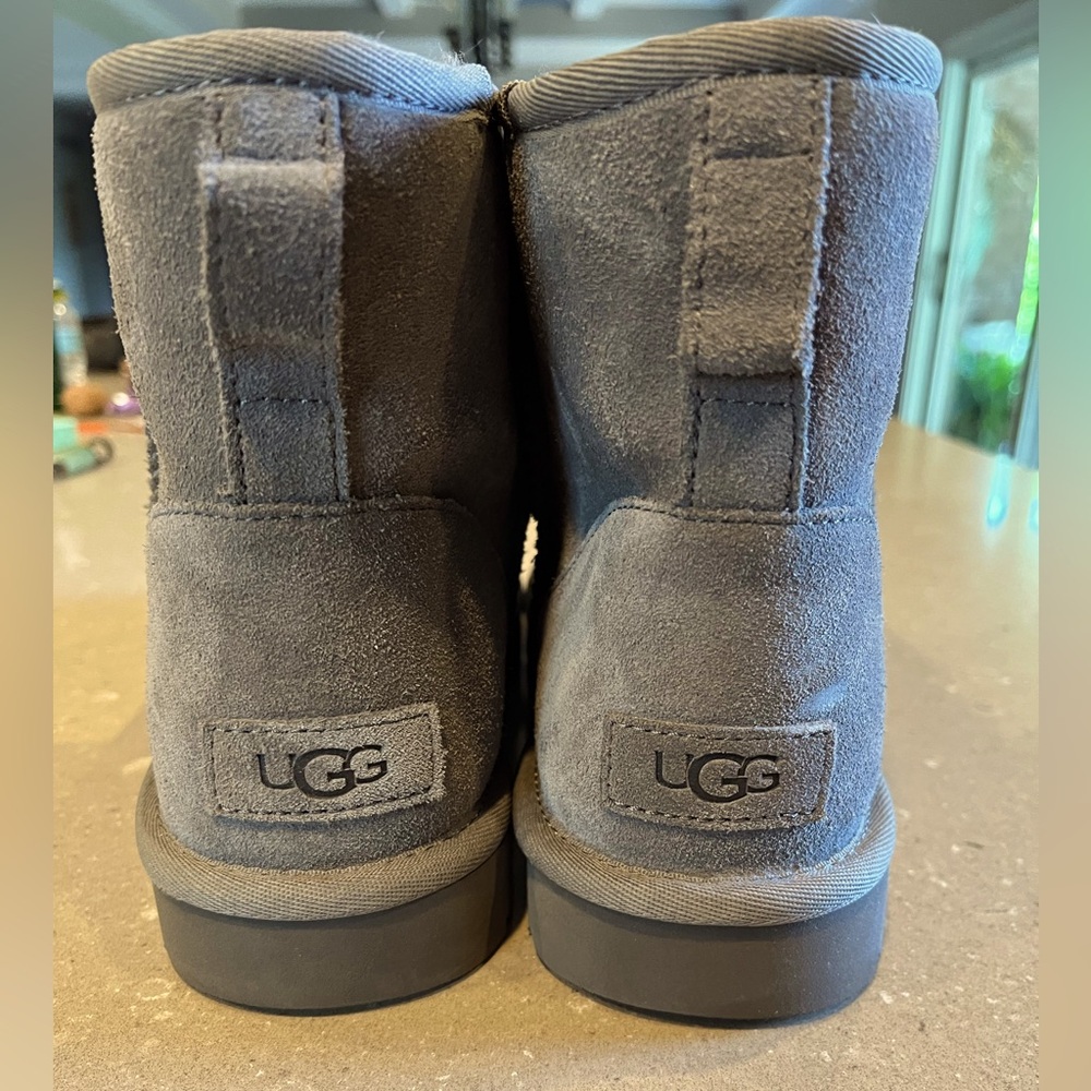 UGG Booties gray, size 10